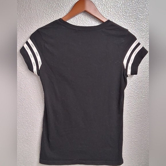 Guess Black Fitted Polo Cap Sleeve Tee    Size S - Picture 13 of 15